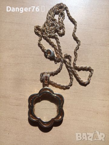 Позлатен медальон лупа, снимка 2 - Колиета, медальони, синджири - 46239206