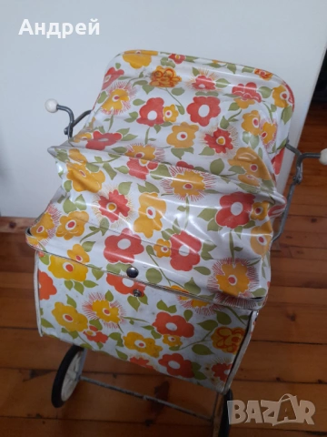 Стара детска количка за кукли #6, снимка 6 - Антикварни и старинни предмети - 54229941