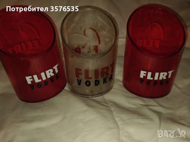 Продавам рекламни стойки за водка Flirt