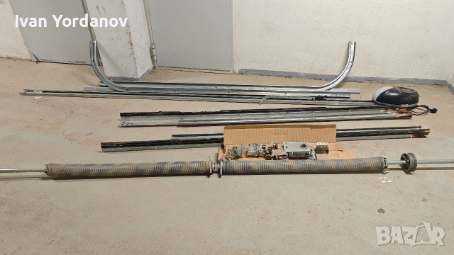 Секционна гаражна врата , снимка 2 - Гаражни врати - 54100671