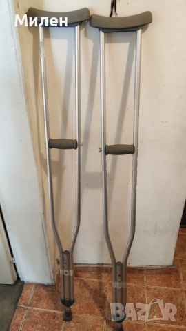 Подмишечни патерици 