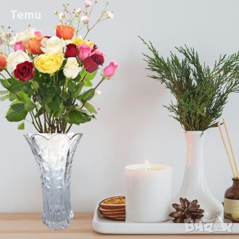 Стъклена ваза с флорален мотив, 12х24 см. Елегантен акцент за вашия дом или офис. 🌿✨ Прекрасен дизай