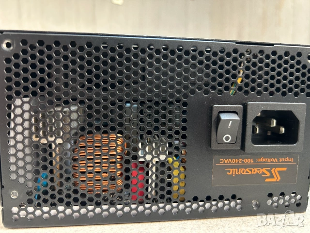Качествено захранване Seasonic B12 BC-850W  , снимка 3 - Захранвания и кутии - 54238971