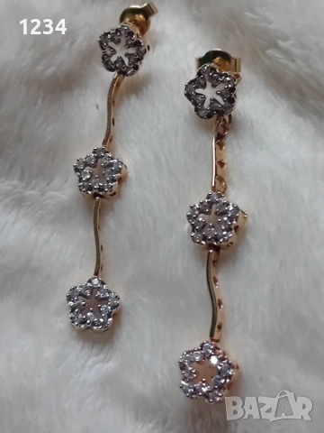 Златни обеци цветя с 60 диаманта ръчна изработка, снимка 2 - Обеци - 54012450