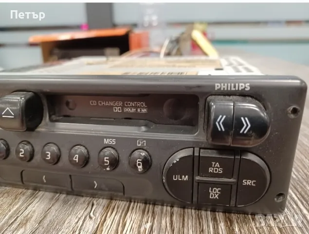 Радиокасетофон за кола Phillips , снимка 1