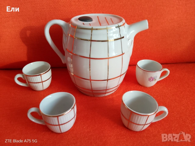 Сервиз за ракия.Винтидж порцелан.