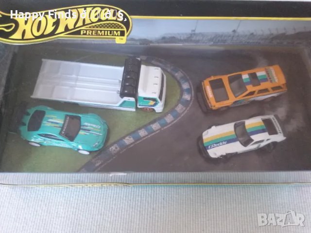 💕🧸🎁🚗🌟 Hot Wheels Diorama Hot Wheels Diorama  Fleet street, Pandem Subaru BRZ, Nissan Maxima Dri, снимка 4 - Колекции - 46910532