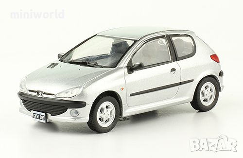 Peugeot 206 1996 - мащаб 1:43 на Salvat моделът е нов в блистер, снимка 1 - Колекции - 45864991