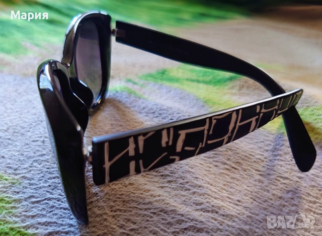 Дамски слънчеви очила (с калъф), снимка 4 - Слънчеви и диоптрични очила - 50592720