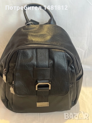 Дамска черна кожена раничка