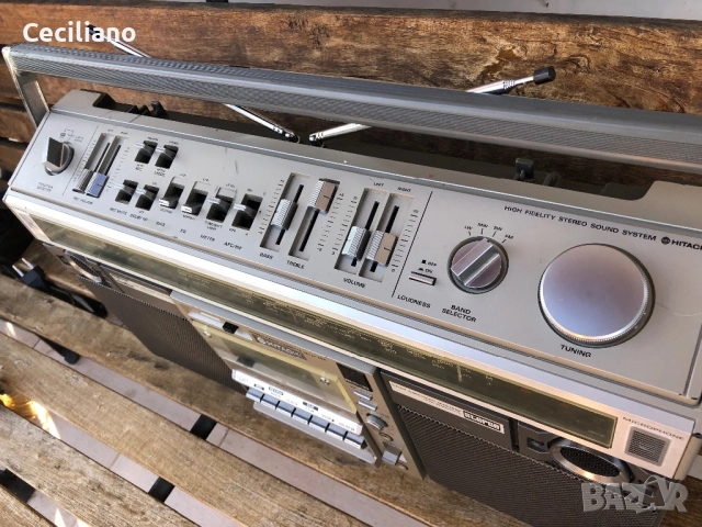 Радиокасетофон Hitachi TRK-8190 – Топ!, снимка 13 - Радиокасетофони, транзистори - 52774196