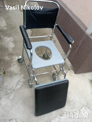 Тоалетен стол тапициран 