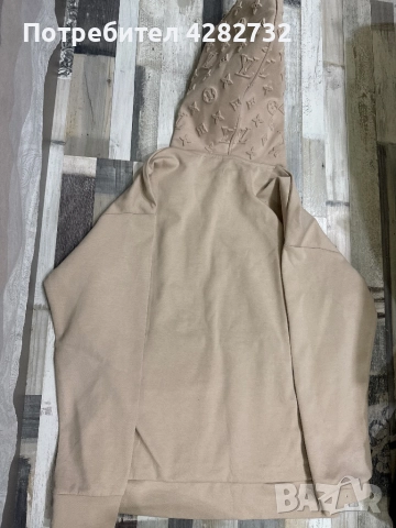 Оригинален суичър на Louis Vuitton чисто нов с етикет , снимка 4 - Суичъри - 51639790