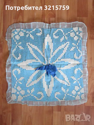 Стара декоративна възглавница -плетена- една кука, 50х50см.