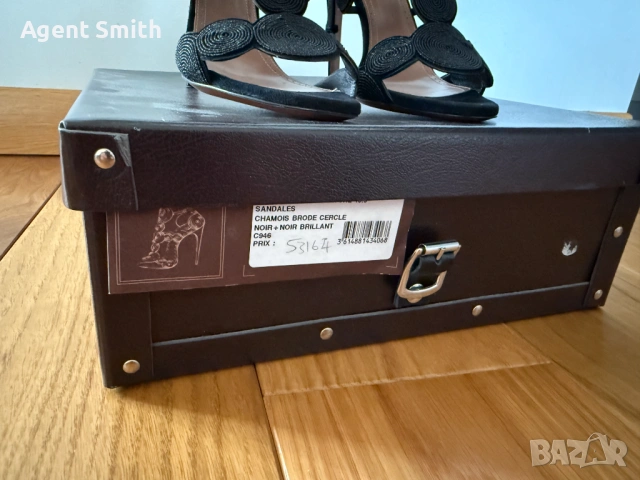 Обувки Alaia 40.5, снимка 9 - Дамски обувки на ток - 53533582