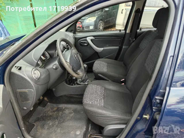 Dacia Duster 1.6 i Газ/Клима, снимка 15 - Автомобили и джипове - 39703739