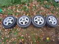 Продавам комплект алуминиеви джанти с летни гуми, снимка 1