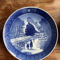 Колекция декоративни порцеланови чинии Royal Copenhagen, снимка 8 - Чинии - 45033269