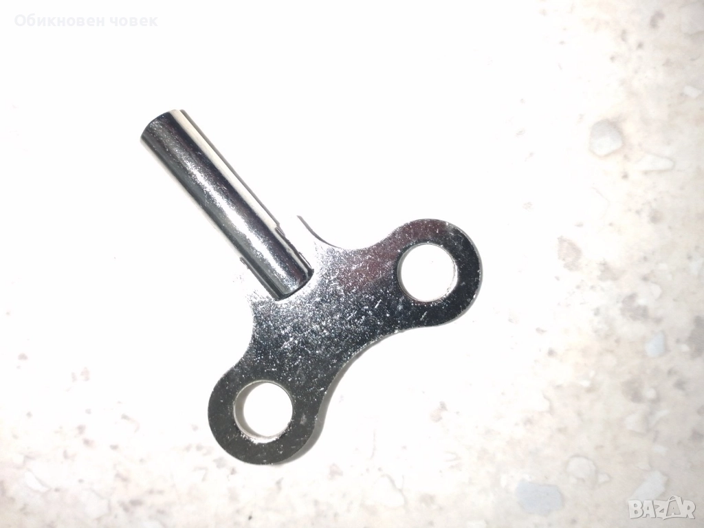 Ключ за стенен часовник, размер 7 - апертура 4 mm, снимка 1