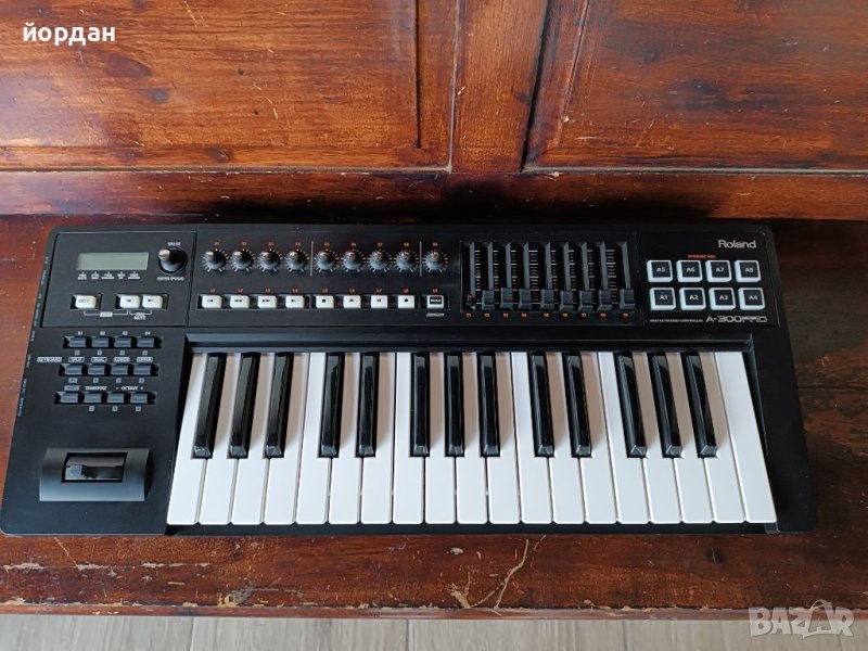 Midi контролер Roland A300 Pro, снимка 1