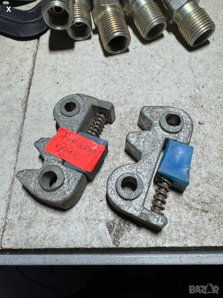 ФИКСАТОР БРАВА МОСКВИЧ 2141 АЛЕКО НОВ ОРИГИНАЛЕН, снимка 1