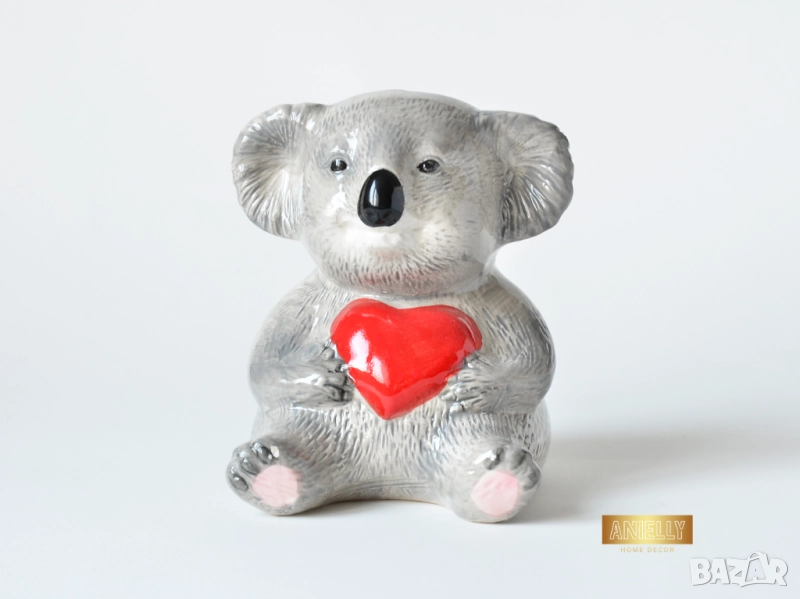 Керамична Коала Държаща Сърце / Декоративна Саксия за Растения / Подарък за Нов Дом / Кашпа за Цветя, снимка 1