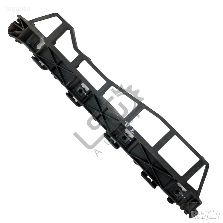 Десен държач задна броня Hyundai i40 2015-2019 ID: 156303, снимка 1