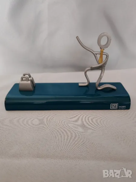 Статуетка НОВЕ ХОЛДИНГ. , снимка 1