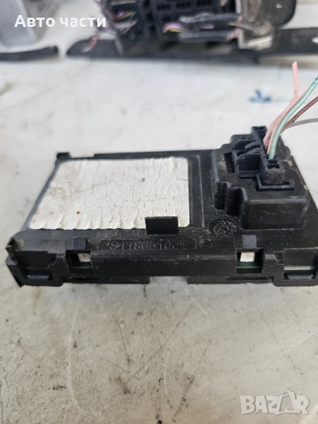 Четец на карти за запалване на Renault Megane II S118651001 820074331A, снимка 1