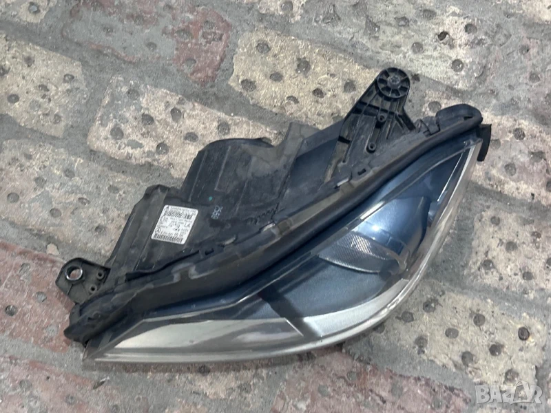 Ляв фар W204 Facelift авангард фейслифт черен рефлектор, снимка 1