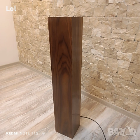 Дървена лампа