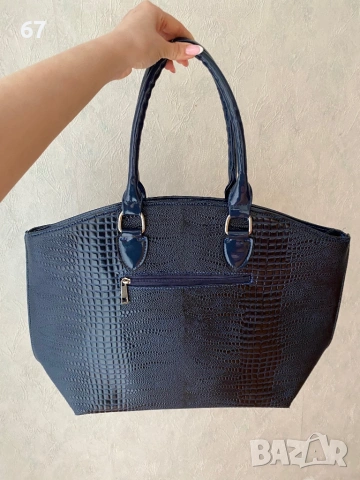 Дамска чанта, снимка 2 - Чанти - 53565367