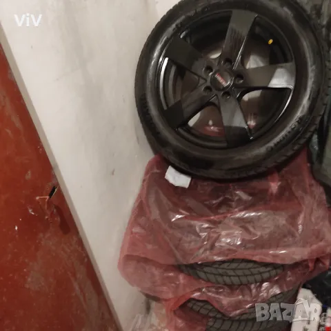 Зимни гуми с джанти , снимка 3 - Гуми и джанти - 50043520