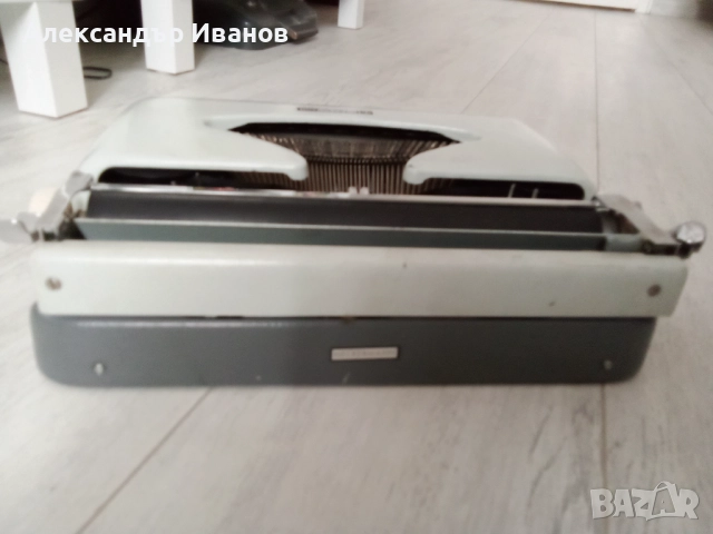 Германска пишеща машина Neckermann, снимка 5 - Антикварни и старинни предмети - 52890914