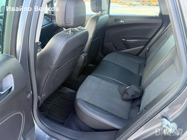 Opel Astra J Sport turner , снимка 12 - Автомобили и джипове - 53740489