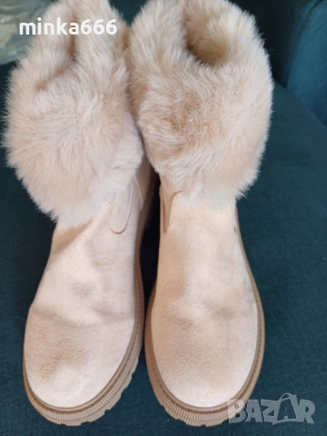 Дамски ботуши с пух., снимка 3 - Дамски апрески - 52186826