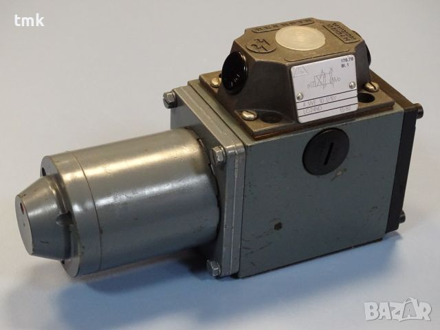 Хидравличен разпределител Rexroth 4 WE 10 D10/LG24ND directional control valve 24VDC, снимка 1 - Резервни части за машини - 45239558