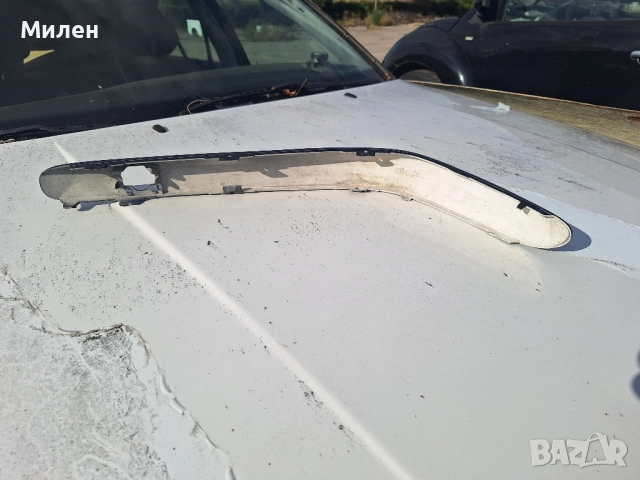 Дясна Лайсна Във Предната Броня За Mercedes W203 от 2003-2009 Година Мерцедес Ц-Класа , снимка 3 - Части - 51466146