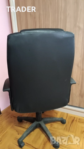 Стол директорски черен кожен , снимка 4 - Столове - 16172309