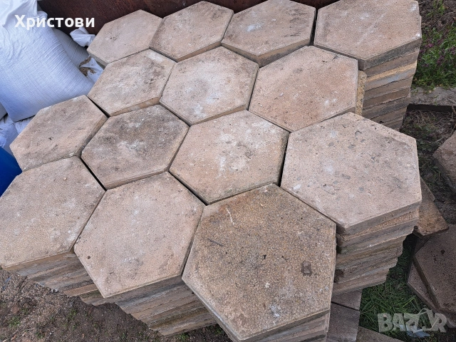 Продавам тротоарни плочки пчелна пита , снимка 3 - Гранитогрес и плочки - 53981790