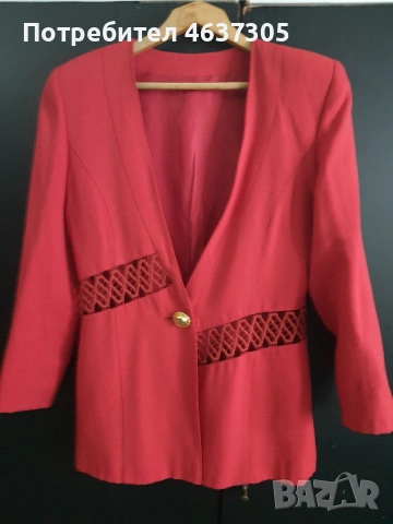 марково червено сако с дантела, снимка 3 - Сака - 54050305