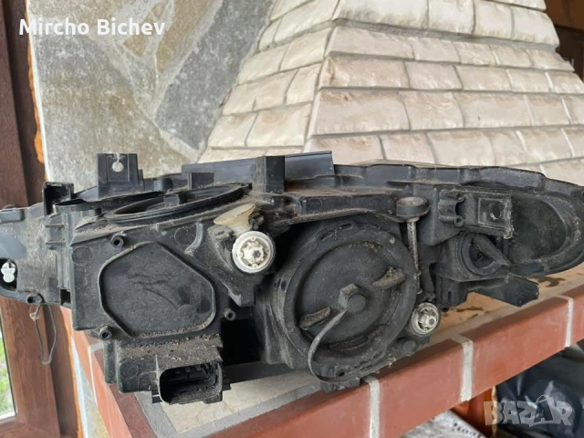 Десен фар за БМВ 