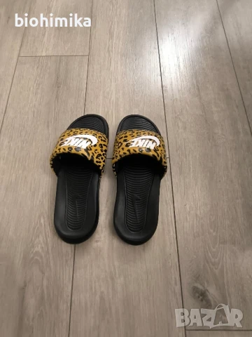 Nike Victori One Slide 38, снимка 2 - Джапанки - 51335773