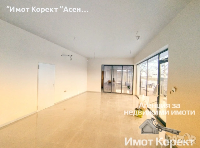 Имот Корект ДАВА ПОД НАЕМ Търговско помещение, гр. Асеновград 