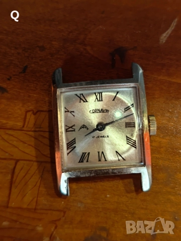 стар позлатен часовник