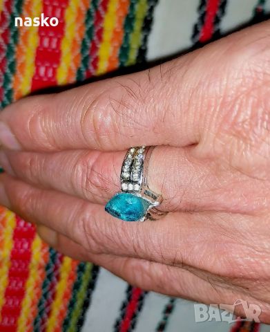 Дамски пръстен с циркони, снимка 12 - Антикварни и старинни предмети - 46431328