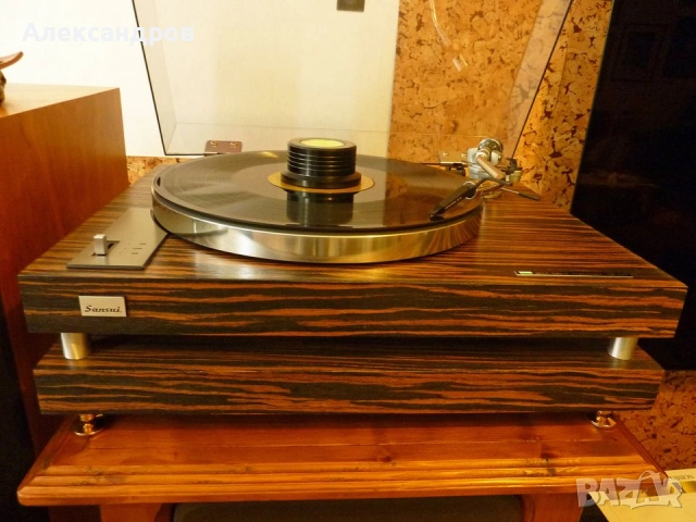 Японски грамофон Sansui , снимка 3 - Списания и комикси - 49024040