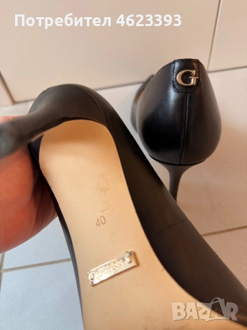 Дамски обувки на ток Guess, снимка 5 - Дамски обувки на ток - 53573219