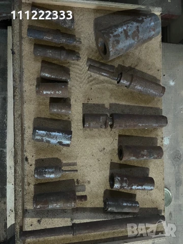 Продавам металорежещи инструменти, въртящи центри и зъбни колела за стругове и фрези, снимка 2 - Стругове - 50990834