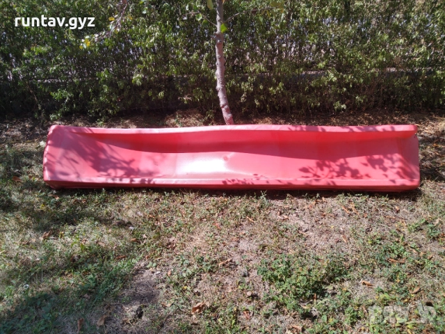 Улей за пързалка